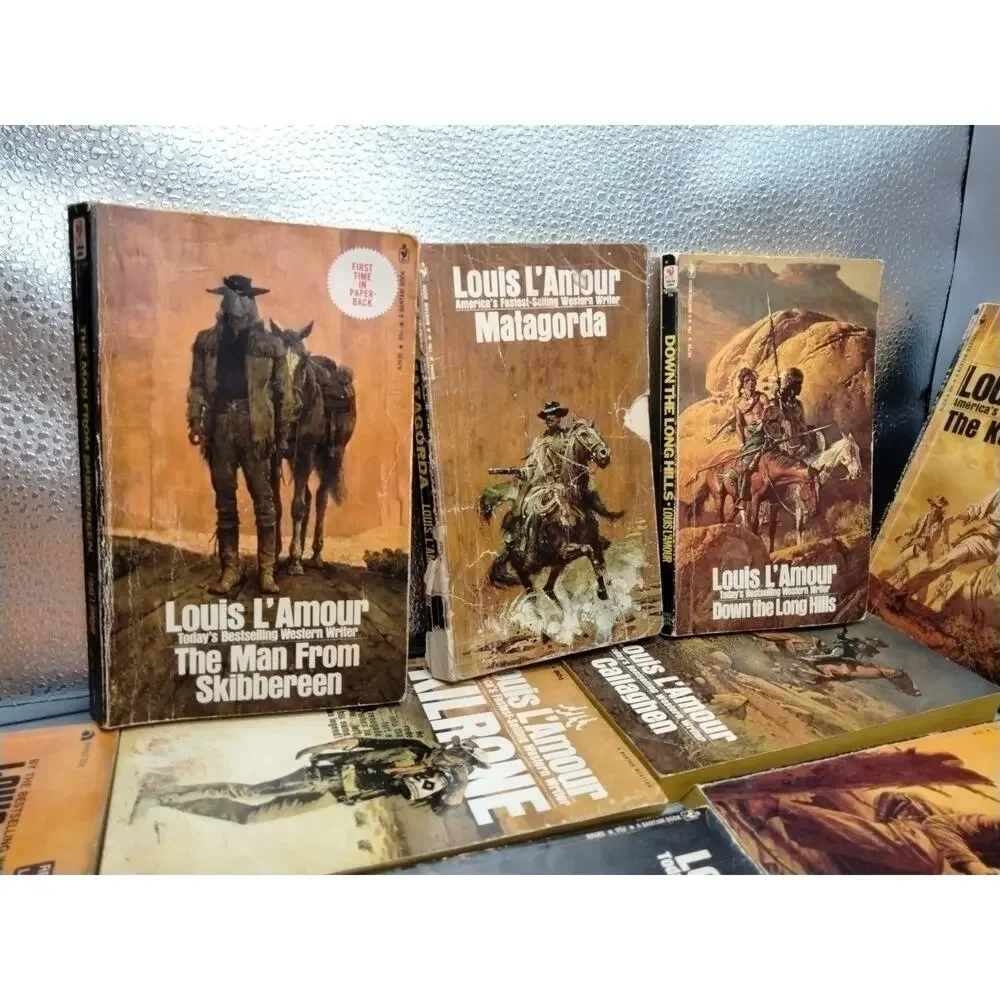 Louis L'AMOUR Western Novels Paperback Books - Lot of 25 (2)